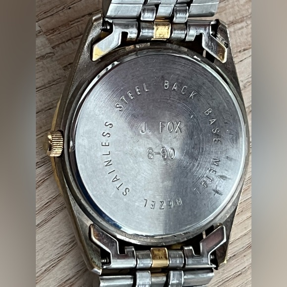 J.B. Champion Men’s Watch Vintage Gold Tone Dial Two Tone Bracelet Date Window - Picture 8 of 11